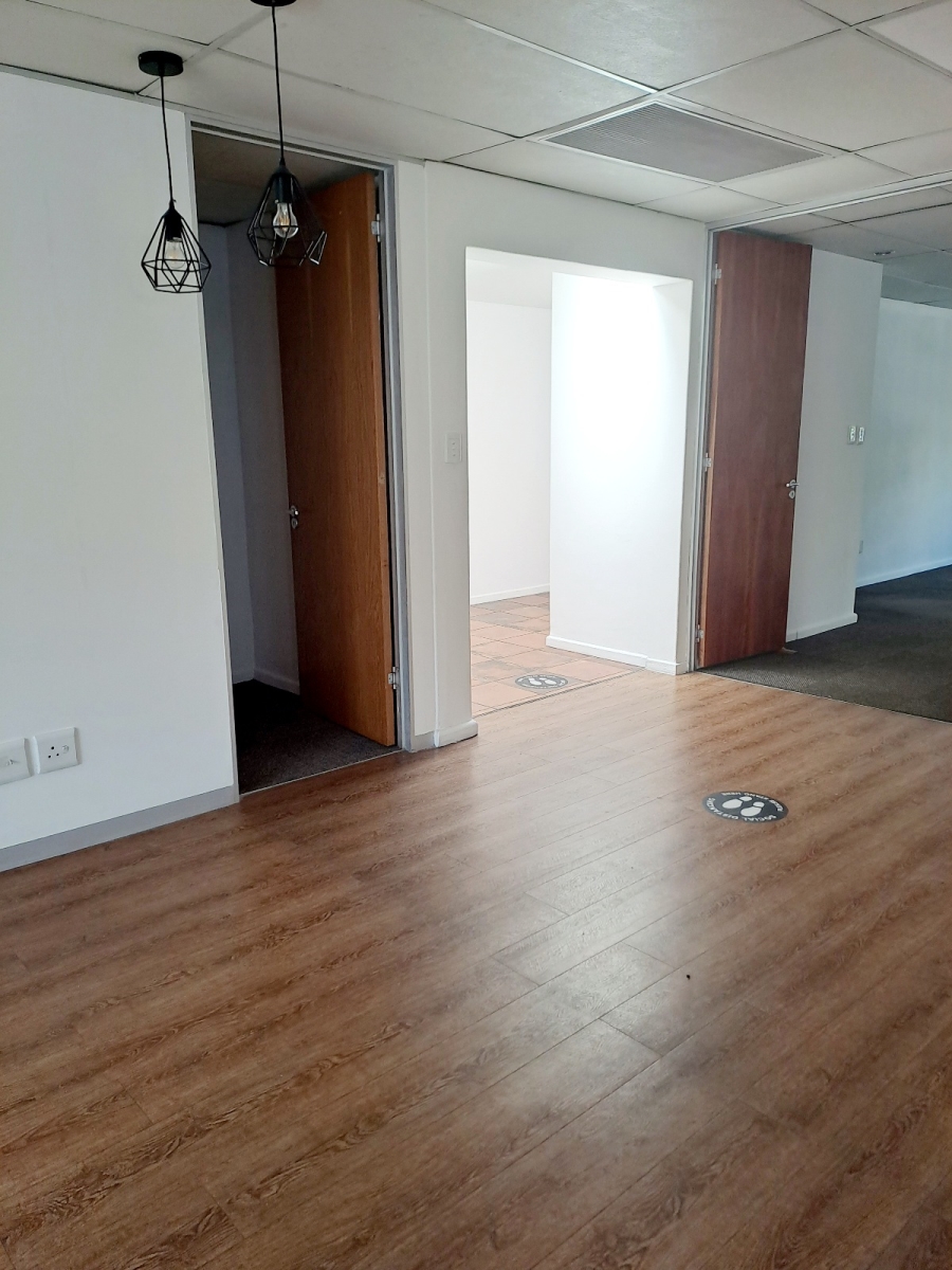 To Let commercial Property for Rent in Okennedyville Western Cape